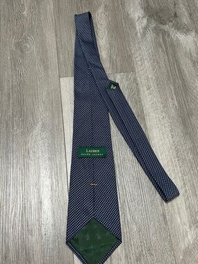 Lauren Ralph Lauren Hand finished 100%  Silk Tie